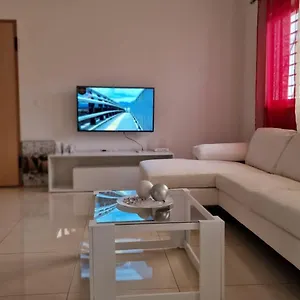 Appartement Casa De Ferias Com 2 Quartos Ou Aluguer Diaria, Praia